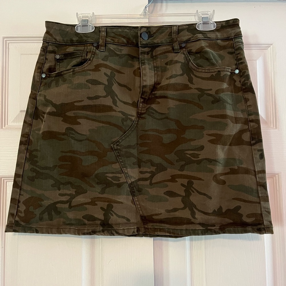 Level 99 Camo print skirt from Evereve